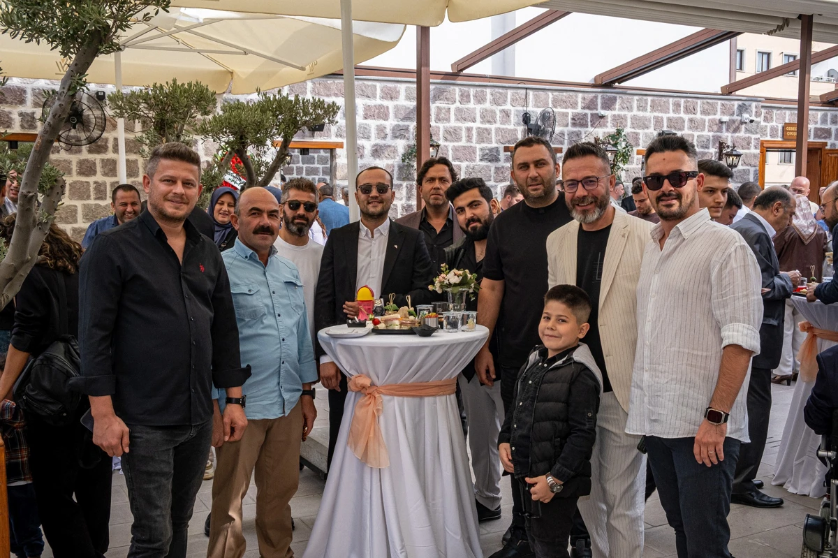 Vitalen Cafe Açılış Lansmanı: Lezzetin ve İyiliğin Buluştuğu Mekân