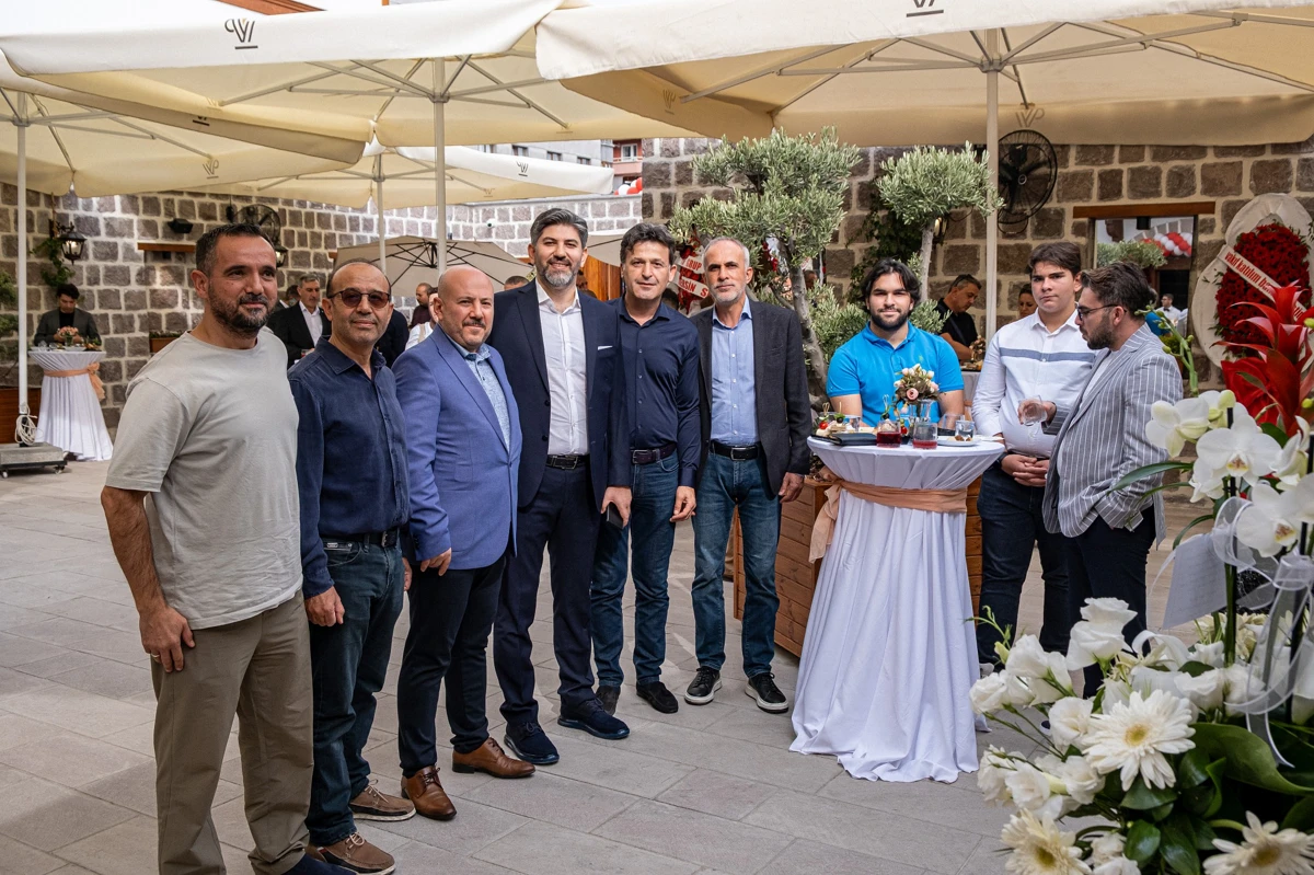 Vitalen Cafe Açılış Lansmanı: Lezzetin ve İyiliğin Buluştuğu Mekân